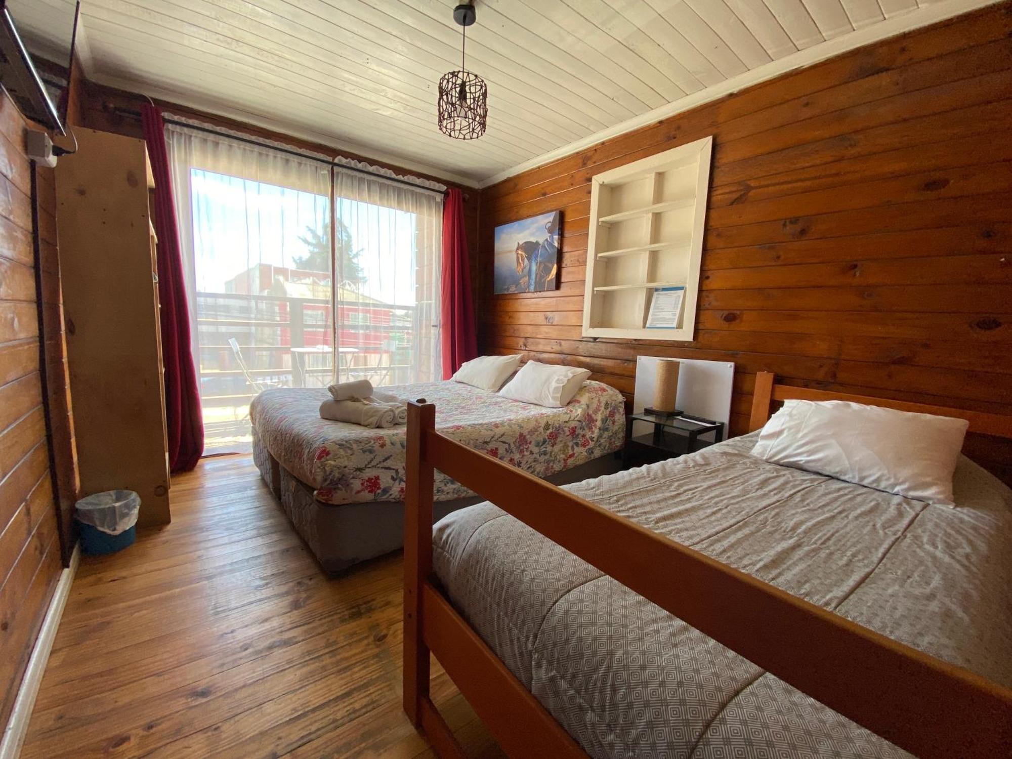 Hostel Moreno بتشيلمو المظهر الخارجي الصورة